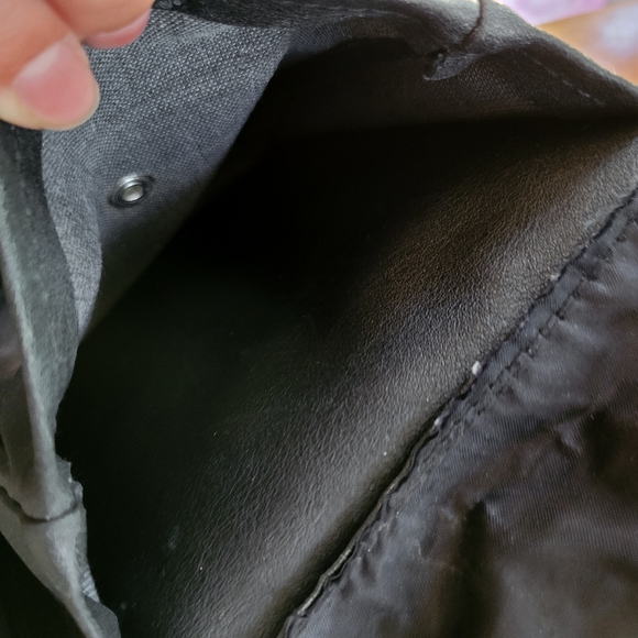 Vintage Disney Winnie the Pooh Black Drawstring Pleather Backpack - Picture 10 of 10